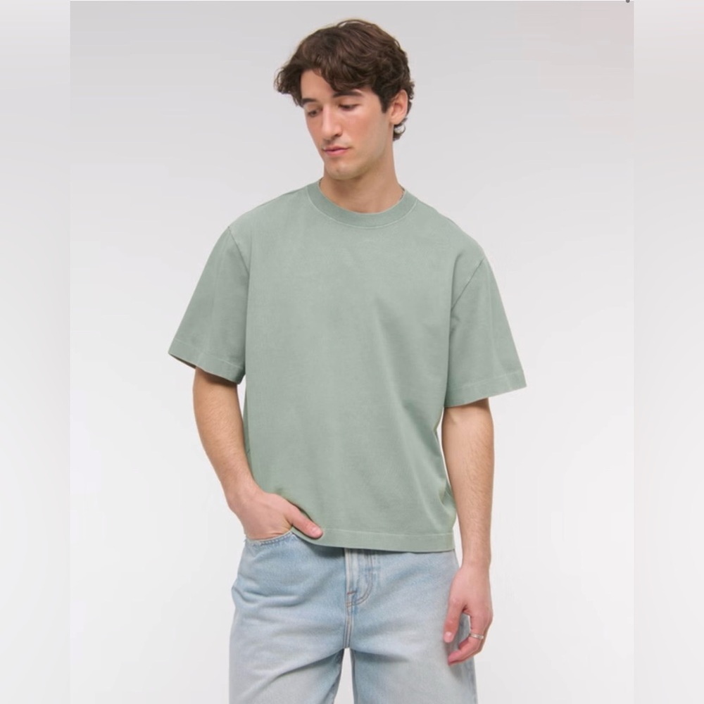 🌟NWT🌟Abercrombie & Fitch Premium Heavyweight Cropped Tee